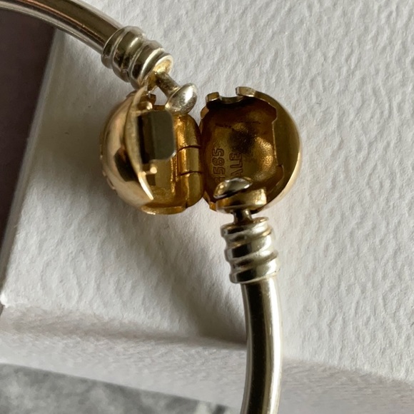 Pandora New bangle with 14k solid yellow gold clasp - Picture 5 of 8